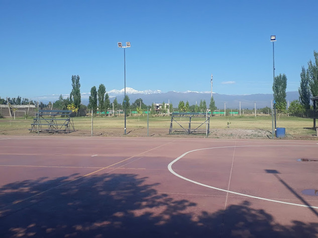 Club_Argentinos_de_Ruttini.jpg